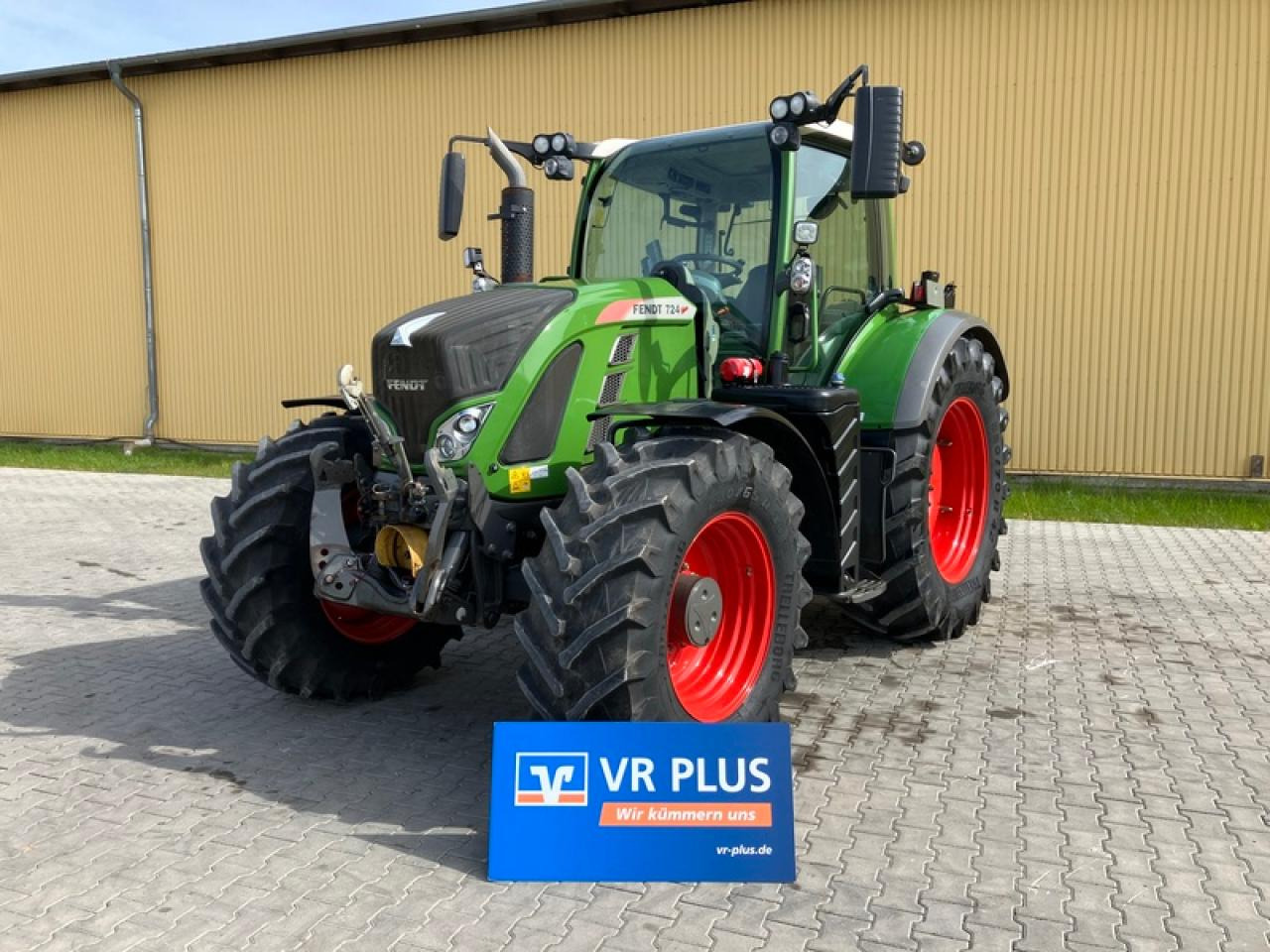 Fendt VARIO 724 PROFIPLUS RTK - Farm tractor: picture 1 Fendt VARIO 724 PROFIPLUS RTK - Farm tractor: picture 1