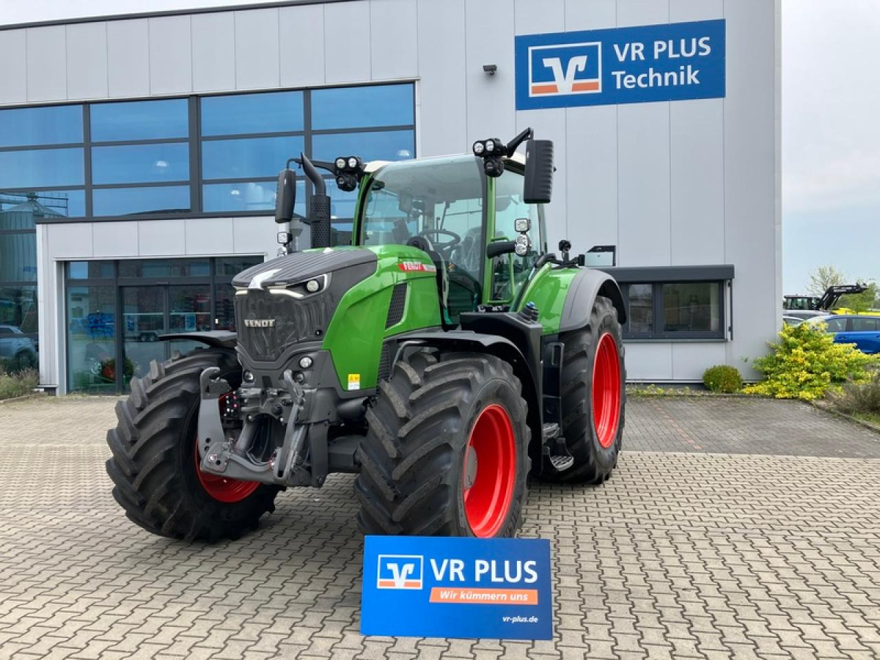 Fendt VARIO726 GEN 7 PROFI PLUS SET 2 - Farm tractor: picture 1 Fendt VARIO726 GEN 7 PROFI PLUS SET 2 - Farm tractor: picture 1