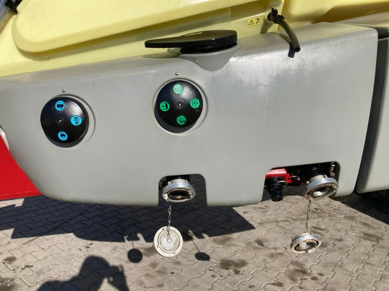 Hardi COMMANDER 5500I - Trailed sprayer: picture 5 Hardi COMMANDER 5500I - Trailed sprayer: picture 5