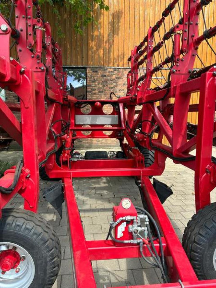 Horsch CULTRO 12 TC DOPPELMESSERWALZE - Soil tillage equipment: picture 2 Horsch CULTRO 12 TC DOPPELMESSERWALZE - Soil tillage equipment: picture 2