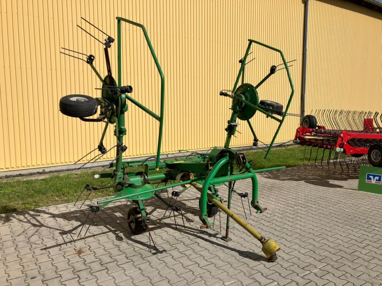 Kuhn GF 5001 MH - Tedder/ Rake: picture 4 Kuhn GF 5001 MH - Tedder/ Rake: picture 4