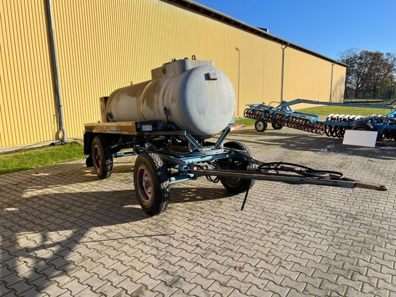 TANKWAGEN VEB WITTENBERGE - Trailer: picture 4 TANKWAGEN VEB WITTENBERGE - Trailer: picture 4