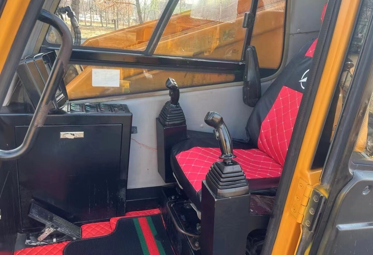 Sany STC1000 - Mobile crane: picture 4 Sany STC1000 - Mobile crane: picture 4