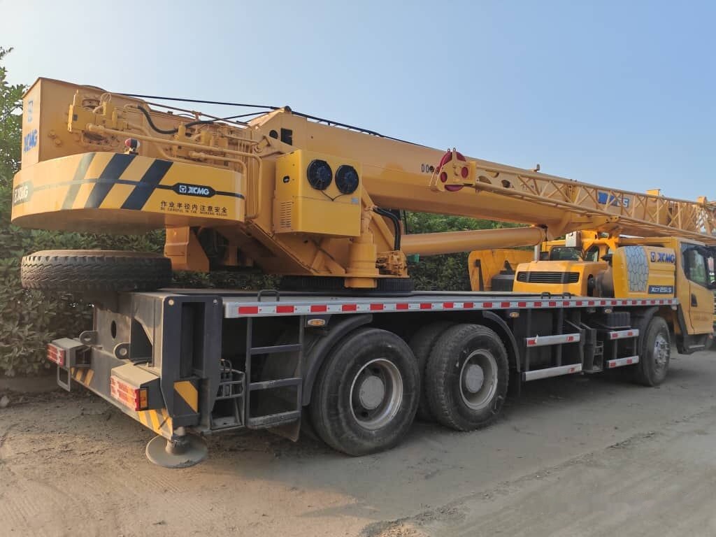 XCMG XCT25 XCT35 25T 25ton 35T 35ton 50 60 70 80 - Mobile crane: picture 2 XCMG XCT25 XCT35 25T 25ton 35T 35ton 50 60 70 80 - Mobile crane: picture 2