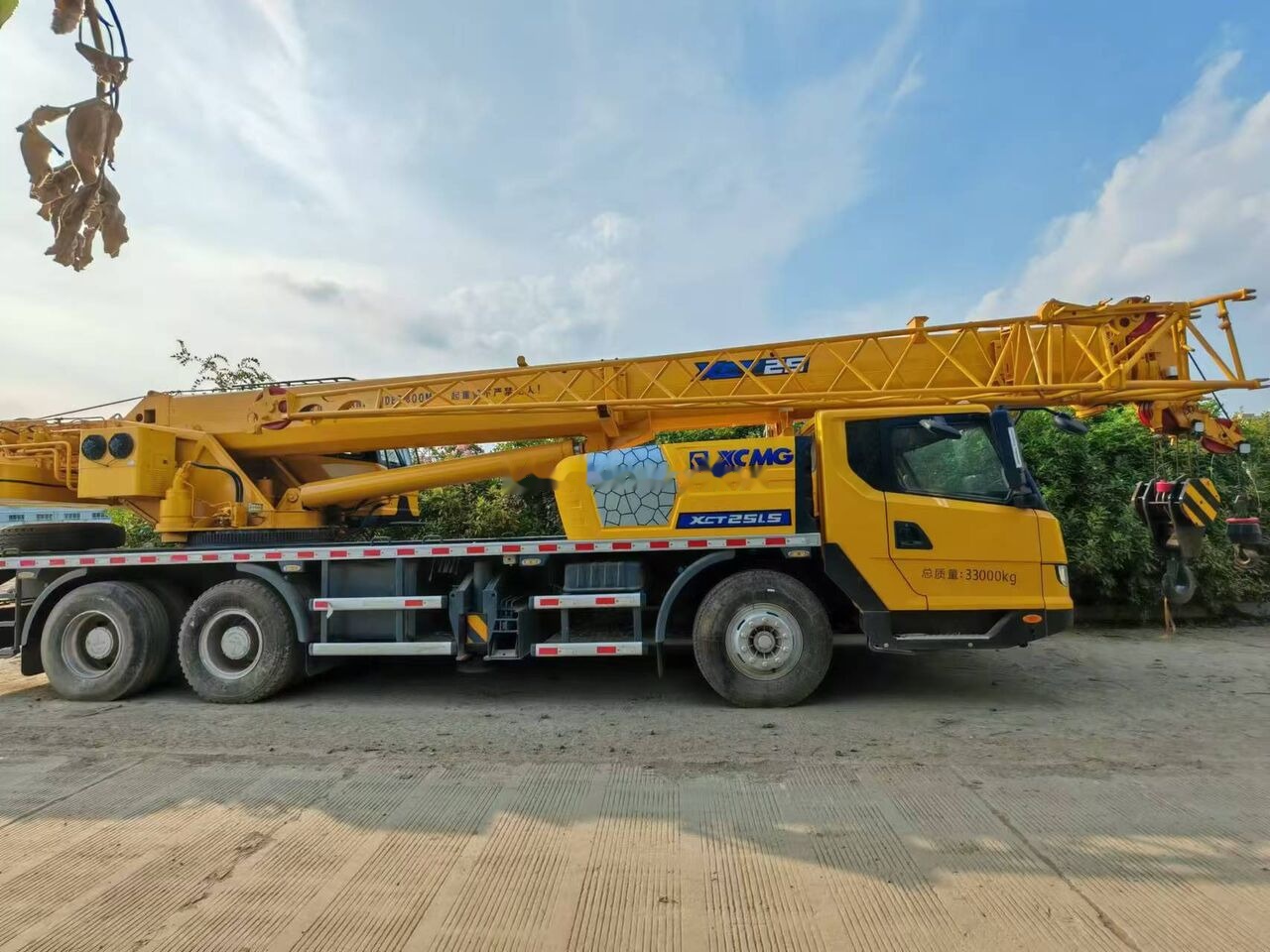 XCMG XCT25 XCT35 25T 25ton 35T 35ton 50 60 70 80 - Mobile crane: picture 1 XCMG XCT25 XCT35 25T 25ton 35T 35ton 50 60 70 80 - Mobile crane: picture 1