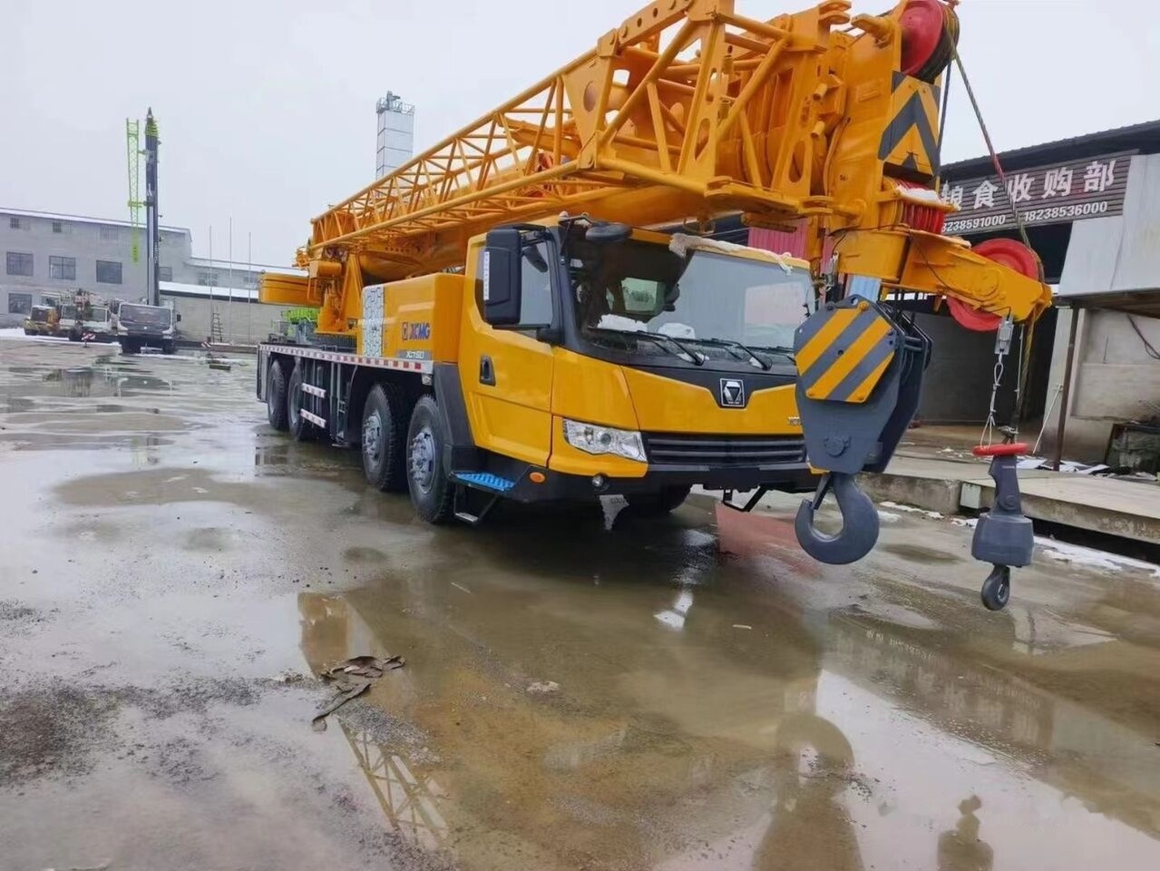 XCMG XCT50 - Mobile crane: picture 2 XCMG XCT50 - Mobile crane: picture 2