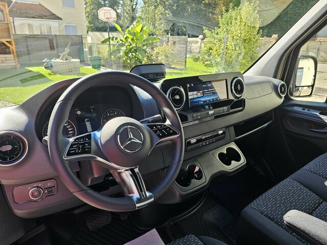 MERCEDES-BENZ Sprinter 317 CDI Kasten L2H2 AHK 3,5t MBUX10,25 - Panel van: picture 3 MERCEDES-BENZ Sprinter 317 CDI Kasten L2H2 AHK 3,5t MBUX10,25 - Panel van: picture 3