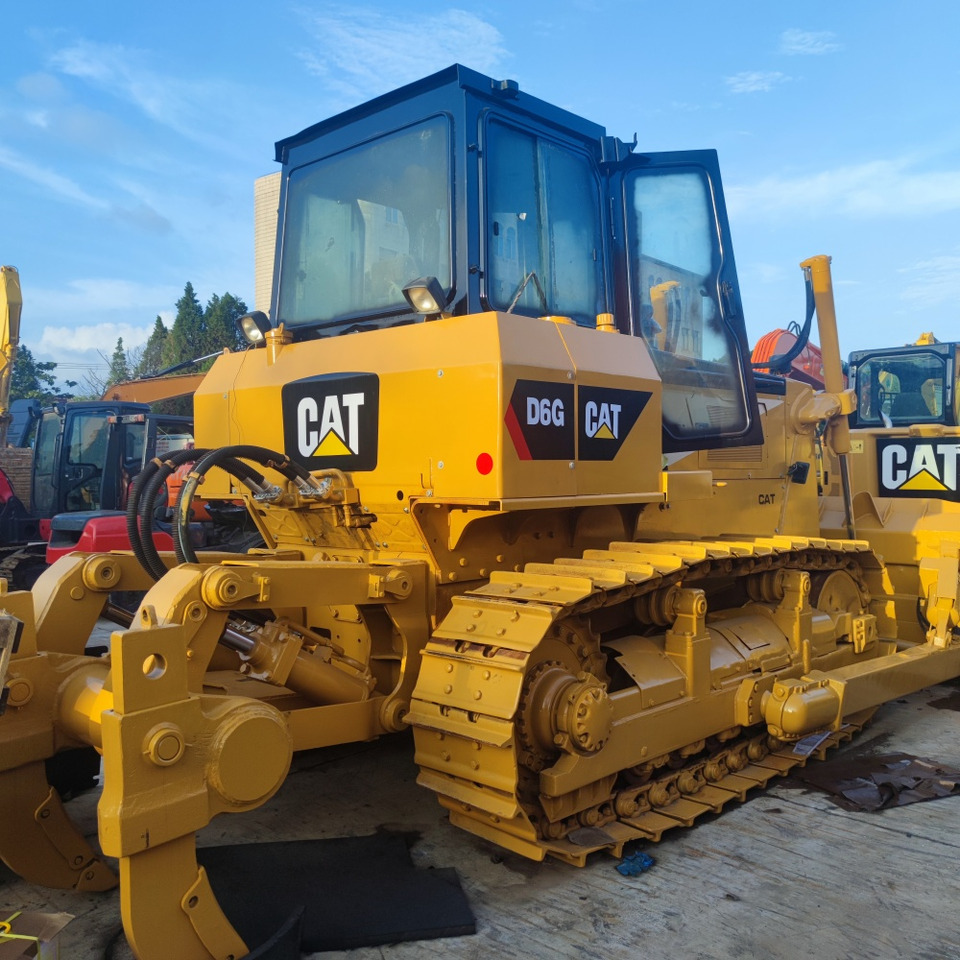 CAT D6G Bulldozer - Bulldozer: picture 4 CAT D6G Bulldozer - Bulldozer: picture 4