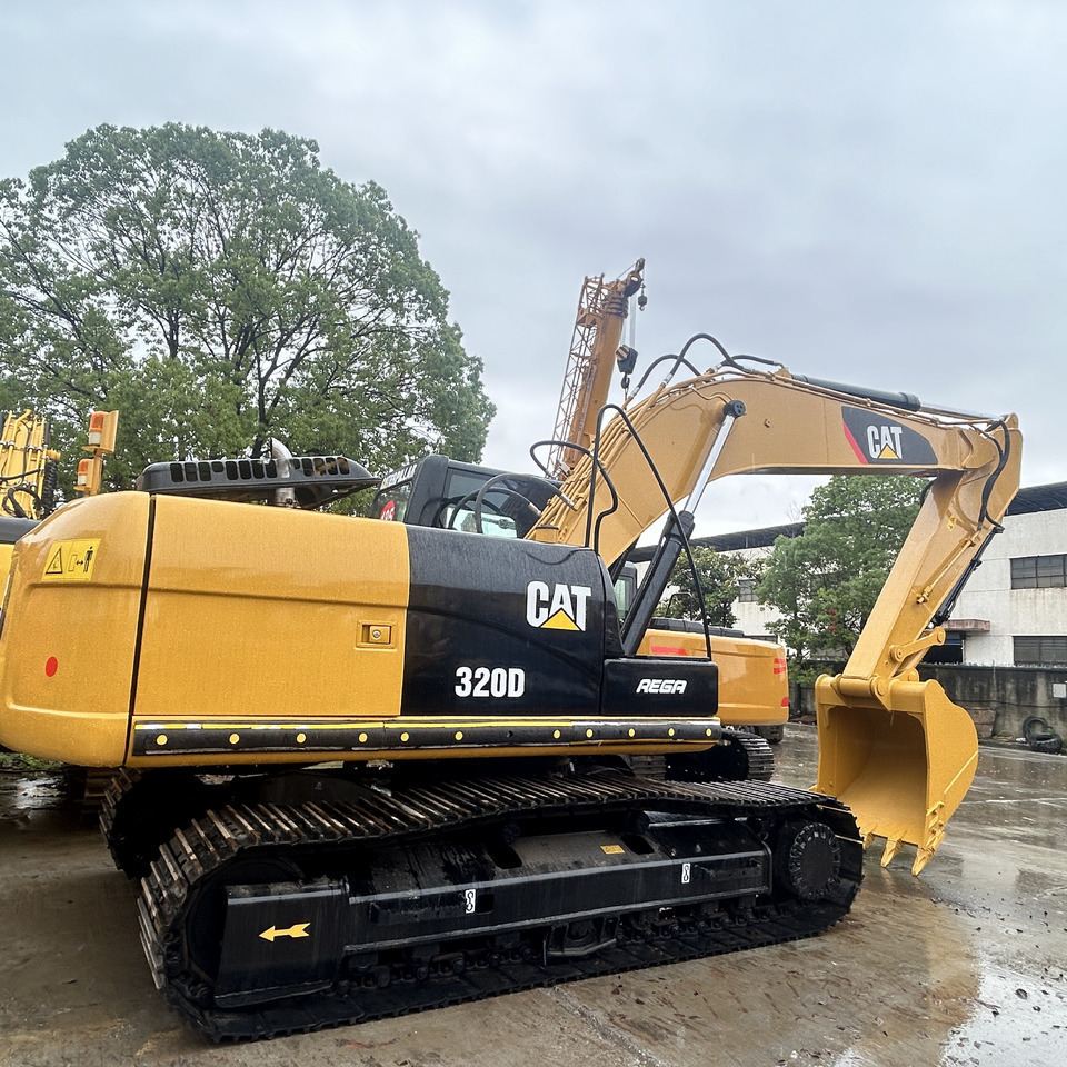 CAT320D - Crawler excavator: picture 2 CAT320D - Crawler excavator: picture 2