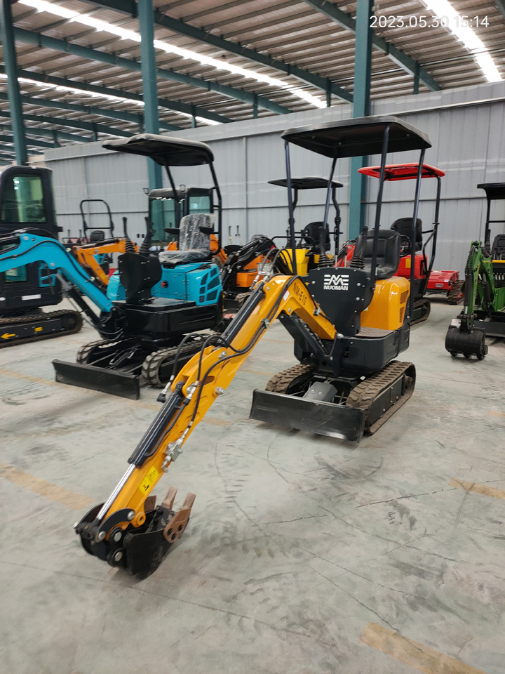 CHINA Mini digger 1 ton excavator - Mini excavator: picture 3 CHINA Mini digger 1 ton excavator - Mini excavator: picture 3