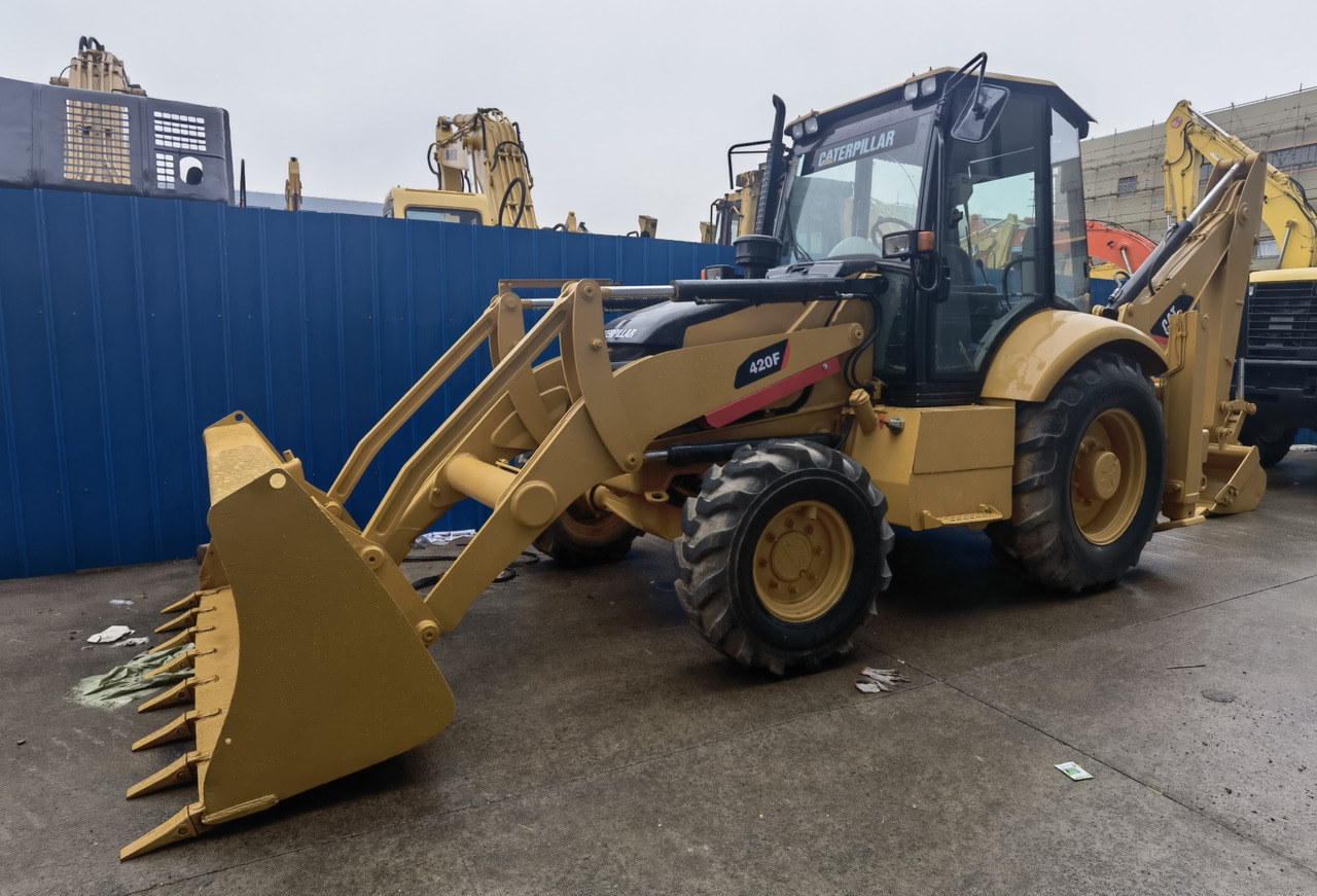 Cat 420F backhoe loader - Backhoe loader: picture 1 Cat 420F backhoe loader - Backhoe loader: picture 1