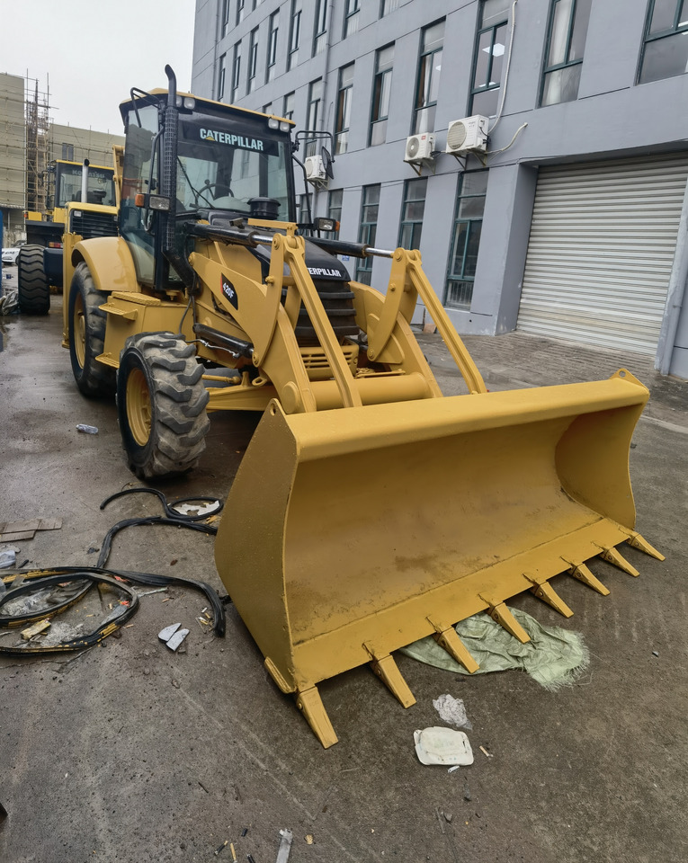 Cat 420F backhoe loader - Backhoe loader: picture 4 Cat 420F backhoe loader - Backhoe loader: picture 4