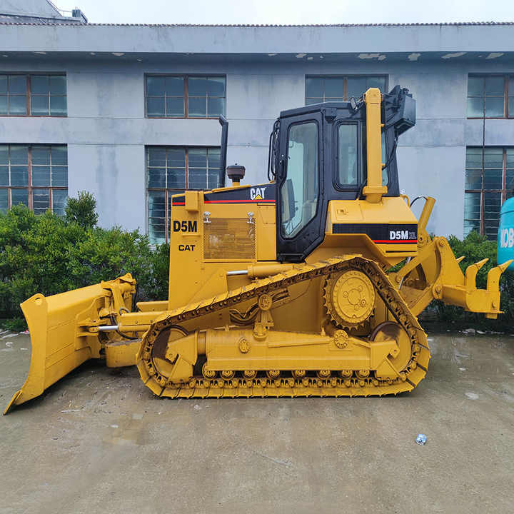 Cheap price CAT D5M Used bulldozer original CAT Tractor D5M LGP bulldozer for sale - Bulldozer: picture 5 Cheap price CAT D5M Used bulldozer original CAT Tractor D5M LGP bulldozer for sale - Bulldozer: picture 5