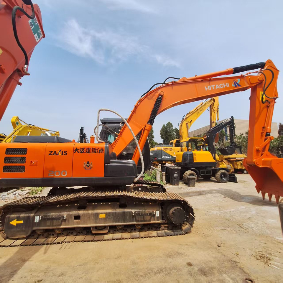 Hitachi ZX200 Excavator - Crawler excavator: picture 2 Hitachi ZX200 Excavator - Crawler excavator: picture 2