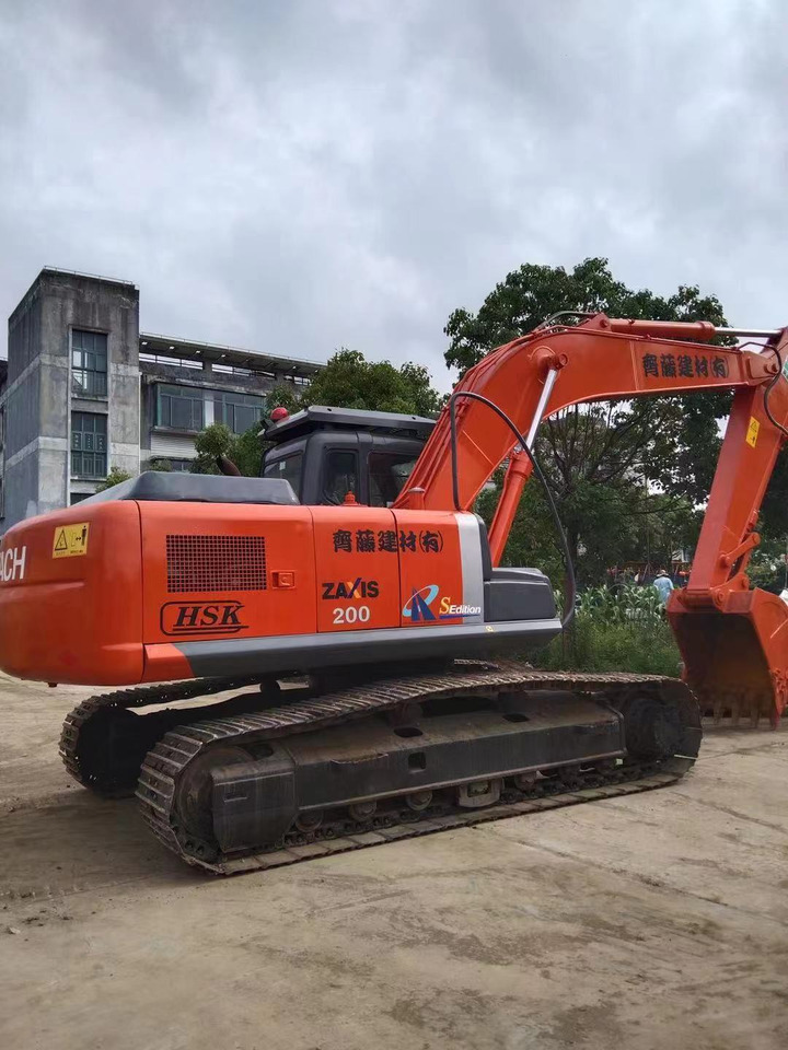 Hitachi ZX200 Excavator - Crawler excavator: picture 4 Hitachi ZX200 Excavator - Crawler excavator: picture 4