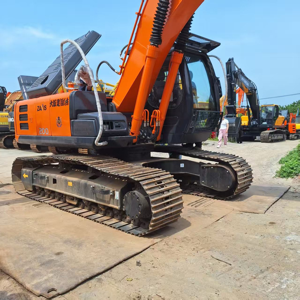 Hitachi ZX200G Excavator - Crawler excavator: picture 1 Hitachi ZX200G Excavator - Crawler excavator: picture 1