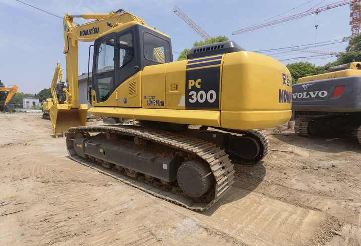 Komatsu PC300-7 excavator - Crawler excavator: picture 4 Komatsu PC300-7 excavator - Crawler excavator: picture 4
