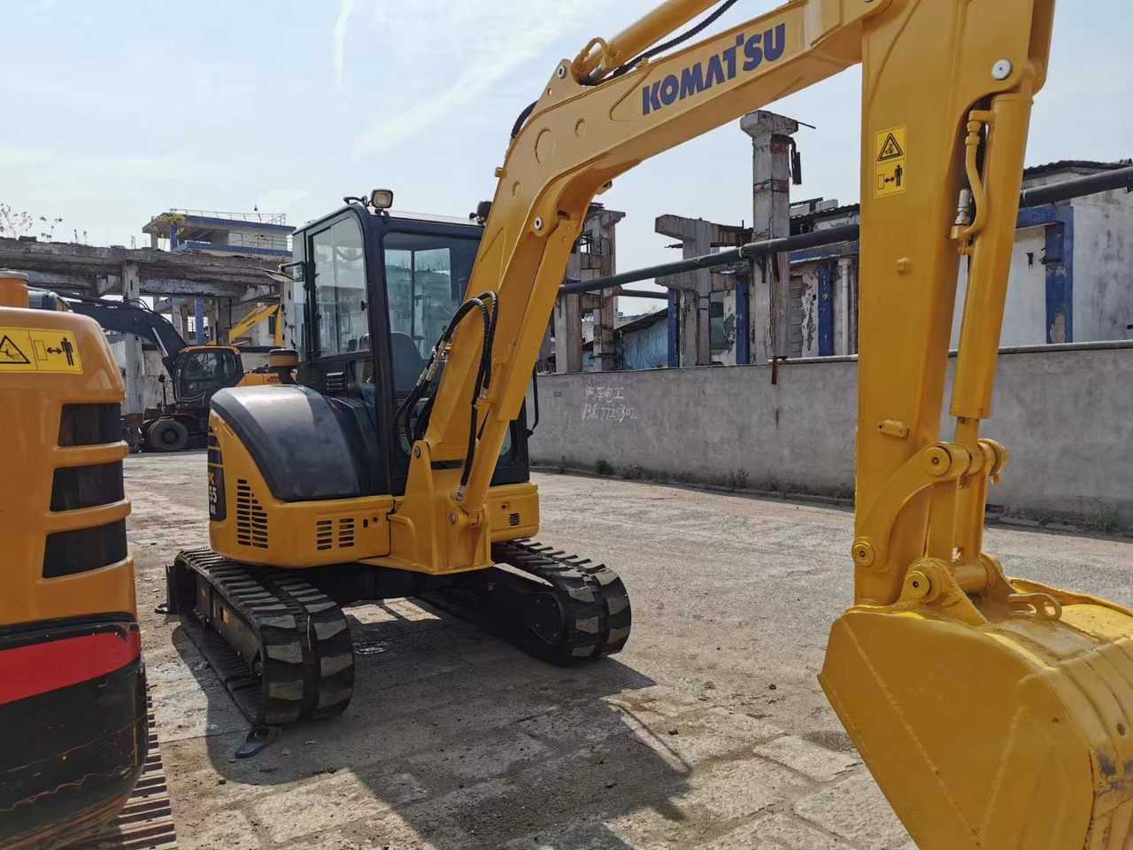 Komatsu PC55MR-3 Excavator - Mini excavator: picture 4 Komatsu PC55MR-3 Excavator - Mini excavator: picture 4