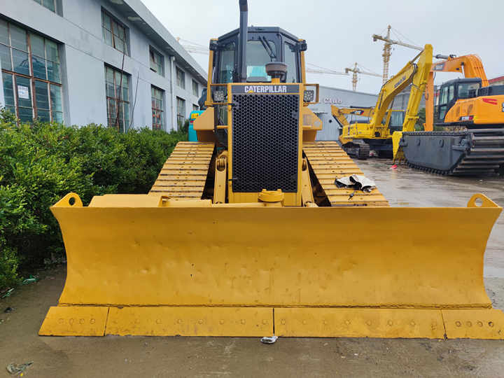 Original Japan made used Caterpillar D5M LGP dozer CAT D5M D5H bulldozer for sale - Bulldozer: picture 4 Original Japan made used Caterpillar D5M LGP dozer CAT D5M D5H bulldozer for sale - Bulldozer: picture 4