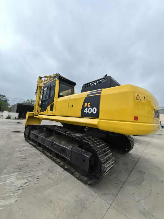 Used PC400-7 PC400-8 Komatsu excavator PC400-8 crawler excavator on stock - Crawler excavator: picture 3 Used PC400-7 PC400-8 Komatsu excavator PC400-8 crawler excavator on stock - Crawler excavator: picture 3