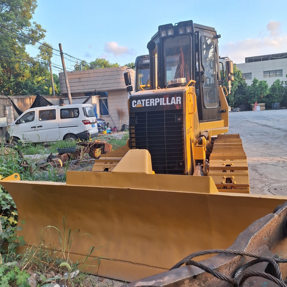 Used caterpillar cat D5k bulldozer - Bulldozer: picture 2 Used caterpillar cat D5k bulldozer - Bulldozer: picture 2