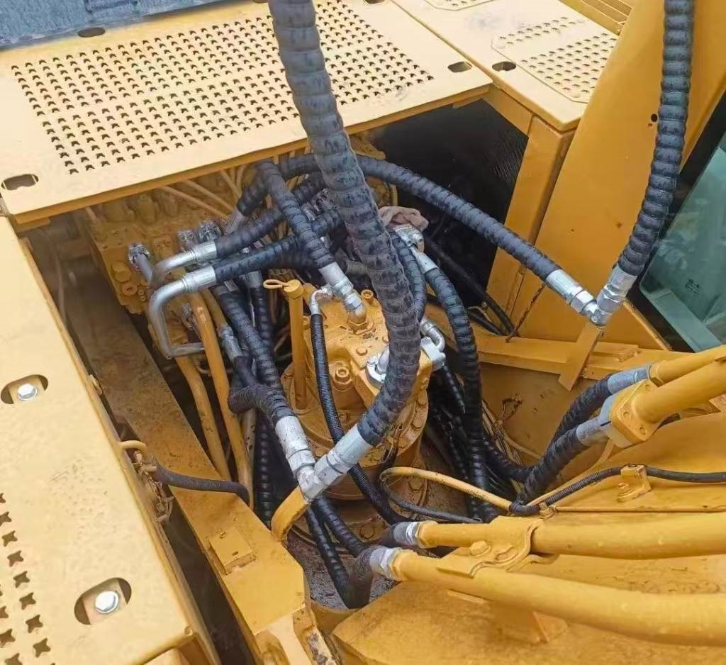 CAT 325 C - Crawler excavator: picture 5 CAT 325 C - Crawler excavator: picture 5