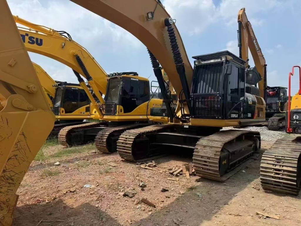 CAT 330 - Crawler excavator: picture 1 CAT 330 - Crawler excavator: picture 1