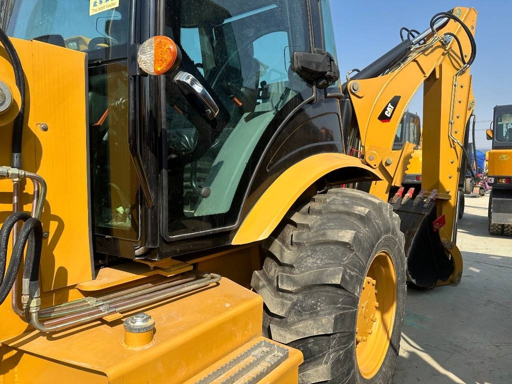 CAT 420 F ST - Backhoe loader: picture 4 CAT 420 F ST - Backhoe loader: picture 4
