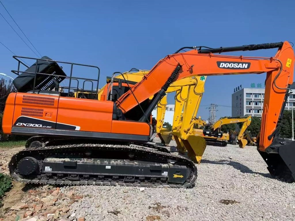 Doosan 300-7  - Crawler excavator: picture 5 Doosan 300-7  - Crawler excavator: picture 5