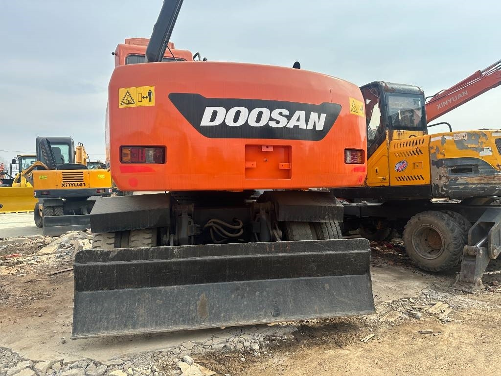 Doosan DH 150 W-7  - Wheel excavator: picture 3 Doosan DH 150 W-7  - Wheel excavator: picture 3
