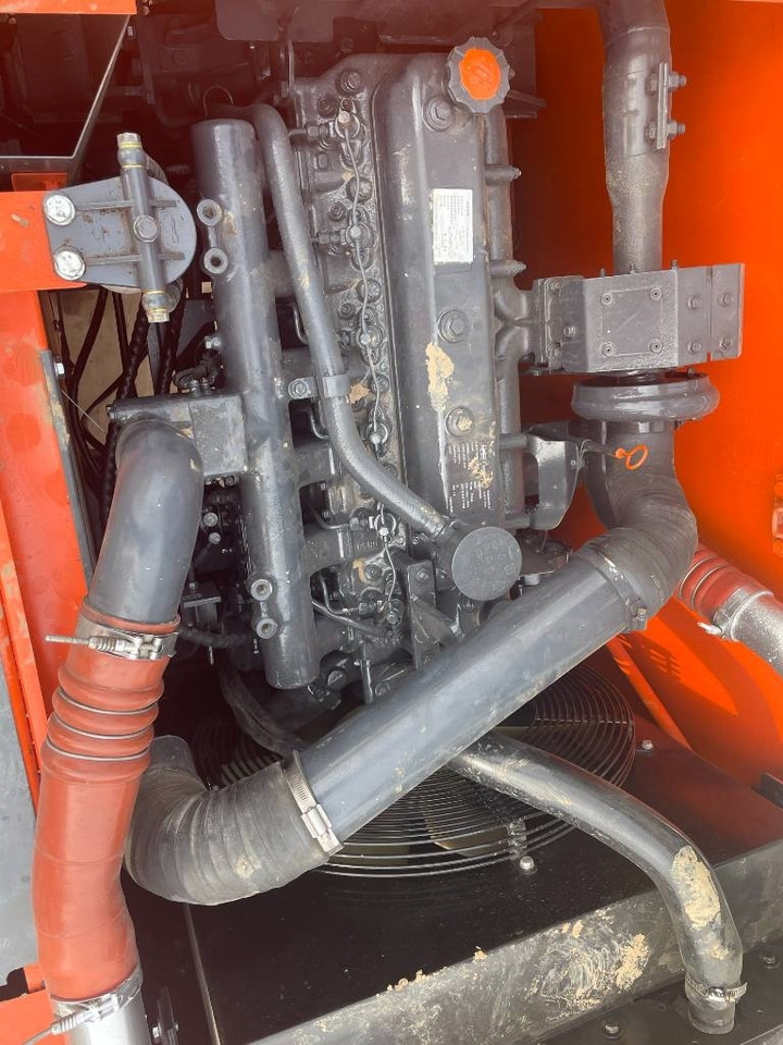 Crawler excavator Doosan DX 225 LCA: picture 10 Crawler excavator Doosan DX 225 LCA: picture 10