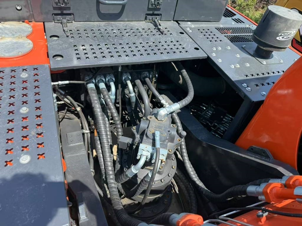 Doosan DX 340  - Crawler excavator: picture 2 Doosan DX 340  - Crawler excavator: picture 2