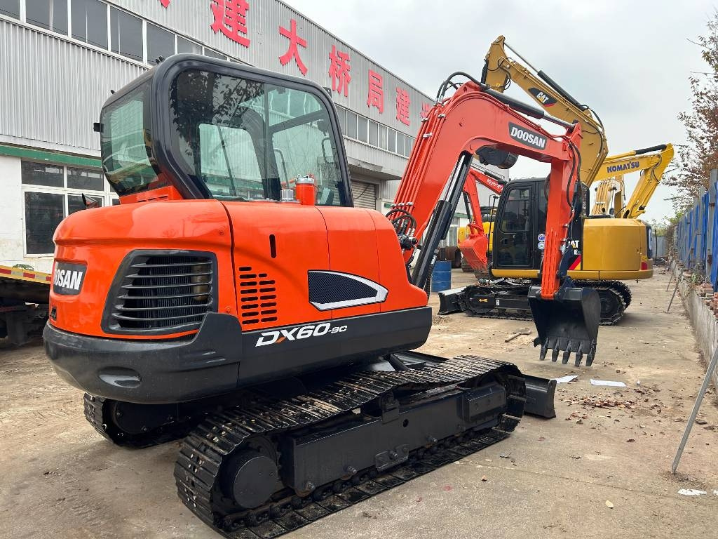 Doosan DX 60  - Crawler excavator: picture 1 Doosan DX 60  - Crawler excavator: picture 1
