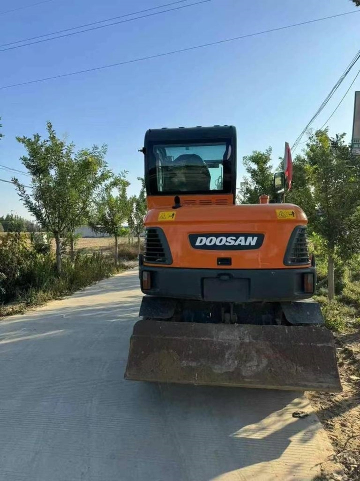 Doosan DX 60  - Mini excavator: picture 2 Doosan DX 60  - Mini excavator: picture 2