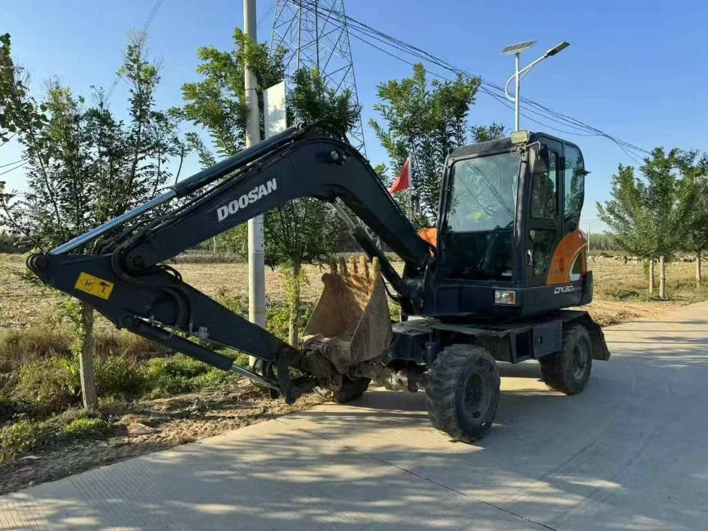 Doosan DX 60  - Mini excavator: picture 1 Doosan DX 60  - Mini excavator: picture 1