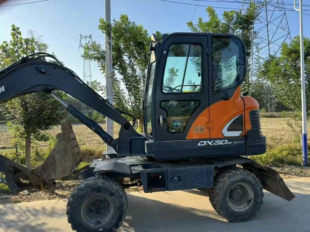 Doosan DX 60  - Mini excavator: picture 4 Doosan DX 60  - Mini excavator: picture 4