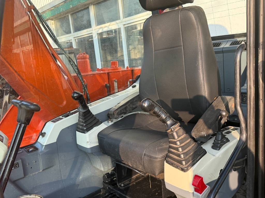 Doosan DX 75  - Crawler excavator: picture 2 Doosan DX 75  - Crawler excavator: picture 2