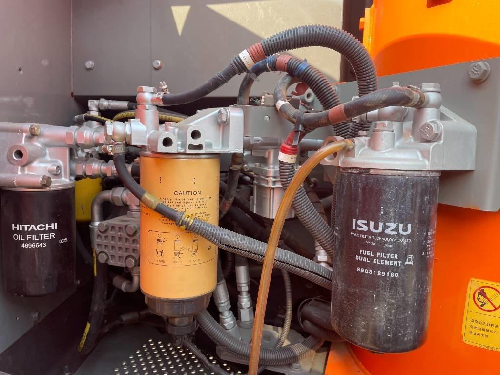 Hitachi ZX 130 - Crawler excavator: picture 4 Hitachi ZX 130 - Crawler excavator: picture 4