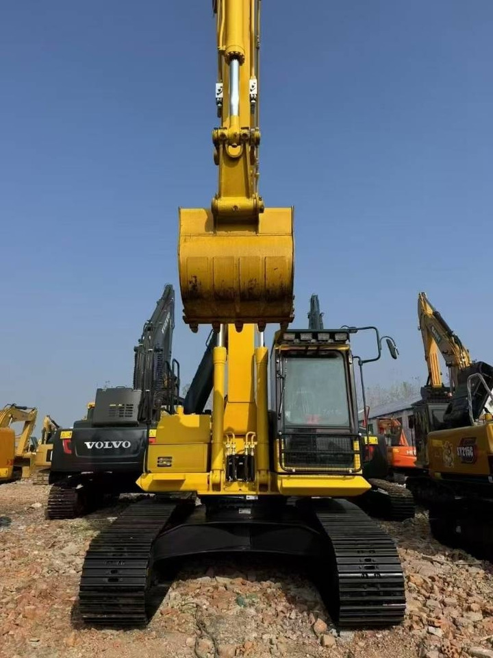 Komatsu PC 220-8 - Crawler excavator: picture 1 Komatsu PC 220-8 - Crawler excavator: picture 1