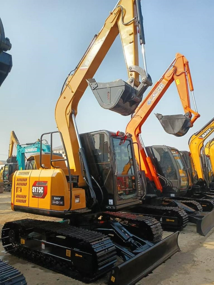 Sany SY 75 - Crawler excavator: picture 3 Sany SY 75 - Crawler excavator: picture 3