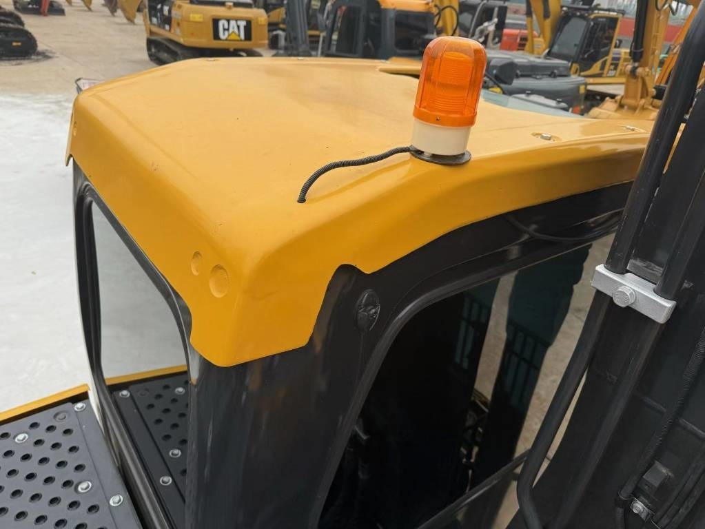 Volvo 140 - Crawler excavator: picture 5 Volvo 140 - Crawler excavator: picture 5