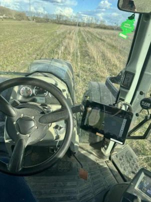 Valtra T174 VERSU - Farm tractor: picture 5 Valtra T174 VERSU - Farm tractor: picture 5
