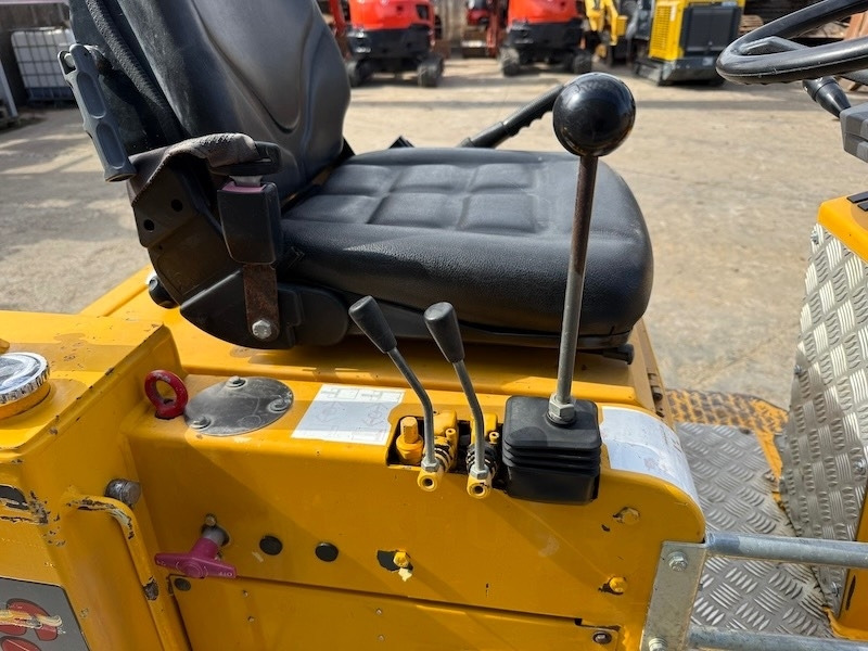 Knikmops KM 100 - Compact loader: picture 5 Knikmops KM 100 - Compact loader: picture 5