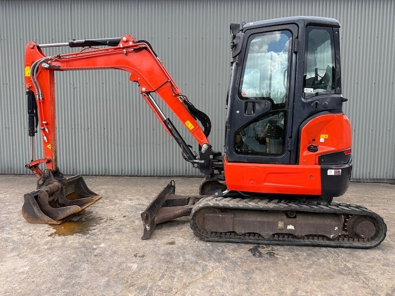 Kubota U 36-4 - Mini excavator: picture 1 Kubota U 36-4 - Mini excavator: picture 1