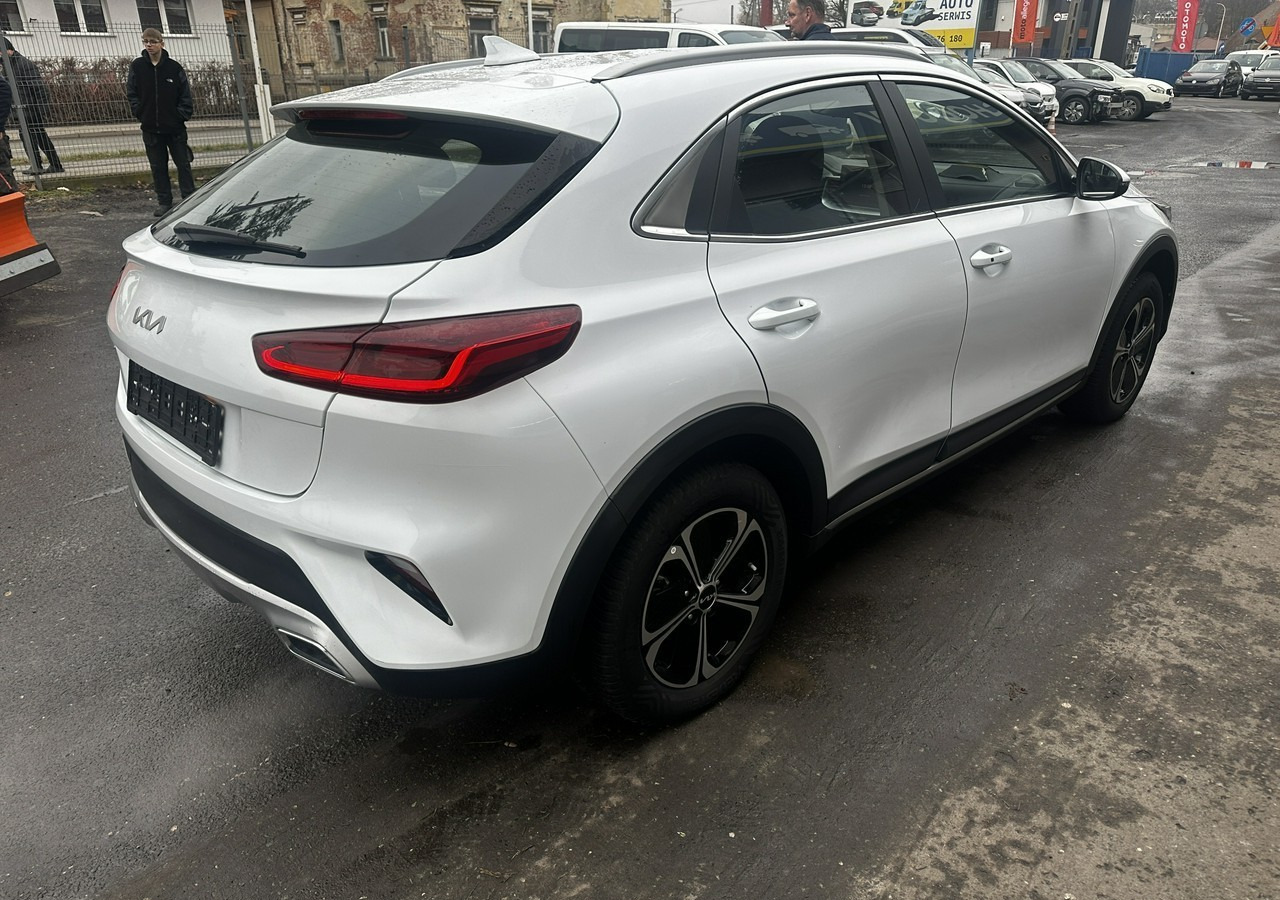 Kia Xceed 1.6 GDI Hybryda Plug-in 50 km na prądzie 2022 - Hatchback: picture 2 Kia Xceed 1.6 GDI Hybryda Plug-in 50 km na prądzie 2022 - Hatchback: picture 2