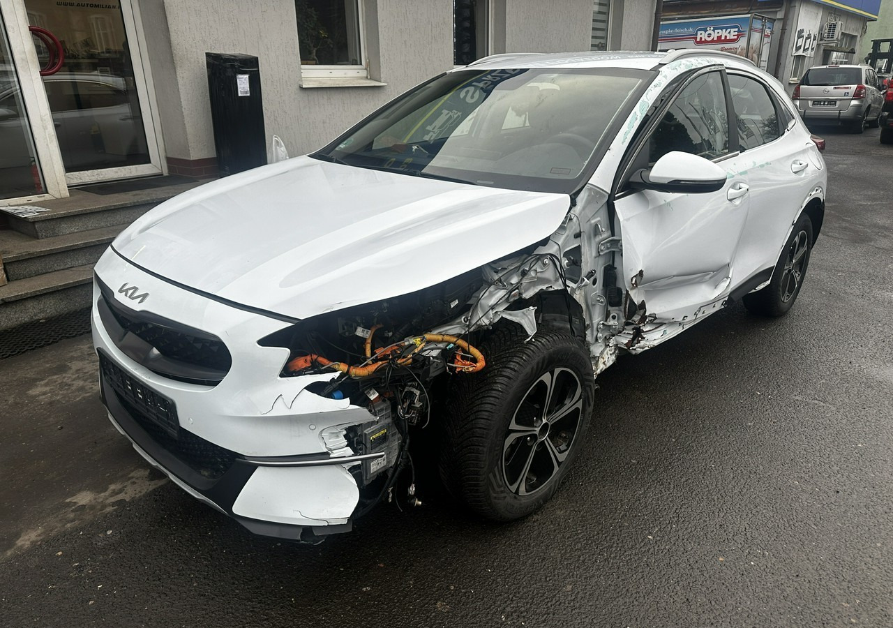 Kia Xceed 1.6 GDI Hybryda Plug-in 50 km na prądzie 2022 - Hatchback: picture 4 Kia Xceed 1.6 GDI Hybryda Plug-in 50 km na prądzie 2022 - Hatchback: picture 4