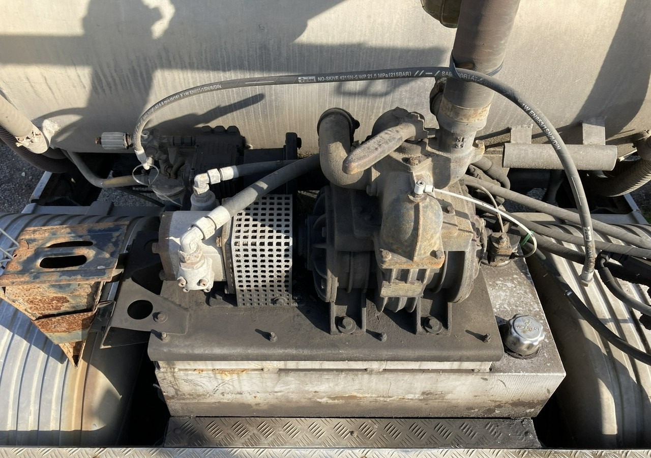 Garbage truck Mercedes-Benz Atego 716 Toitoi WC Asanizacyjny Wuko Kanalizacja Toi Toi Atego716 Toitoi dowywozu WC Asanizacyjny Wuko Kanalizacja ...: picture 7 Garbage truck Mercedes-Benz Atego 716 Toitoi WC Asanizacyjny Wuko Kanalizacja Toi Toi Atego716 Toitoi dowywozu WC Asanizacyjny Wuko Kanalizacja ...: picture 7