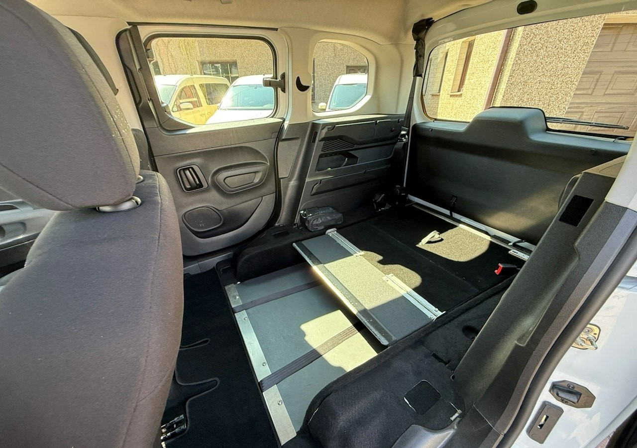 Car Opel Combo IV Opel Combo Life Niepełnosprawnych inwalida Rampa 32105 km Model 2022: picture 17