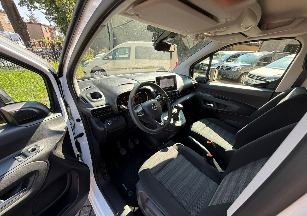 Car Opel Combo IV Opel Combo Life Niepełnosprawnych inwalida Rampa 32105 km Model 2022: picture 18