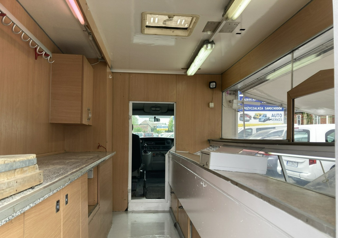 Renault Master Autosklep do Wędlin Gastronomiczny Food Truck Foodtruck Sklep bar 20 - Vending truck: picture 3 Renault Master Autosklep do Wędlin Gastronomiczny Food Truck Foodtruck Sklep bar 20 - Vending truck: picture 3